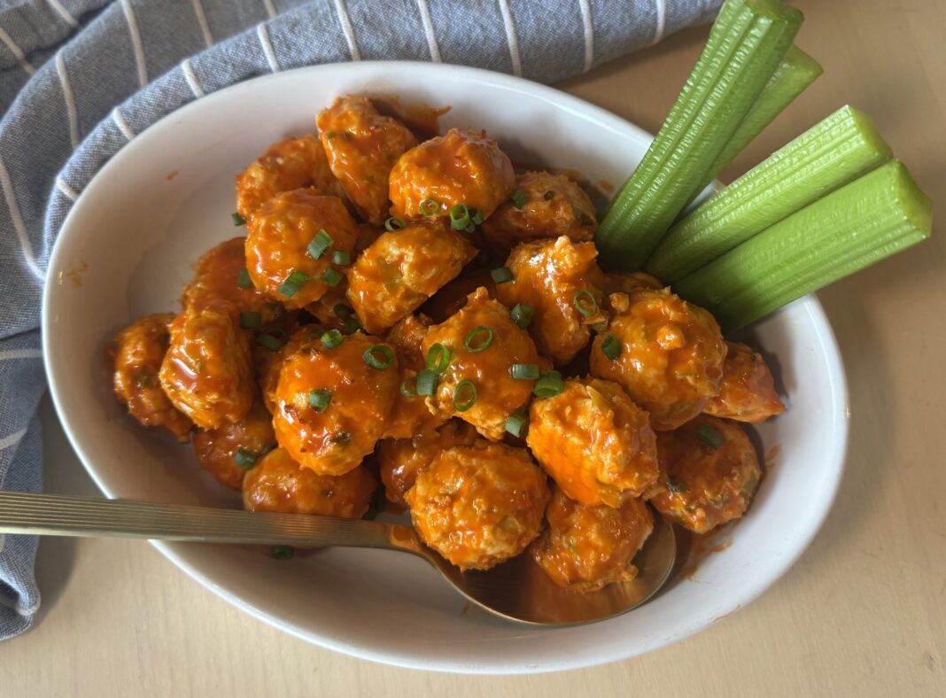 Fit Fusion Hacks Buffalo Chicken Meatballs - SHK